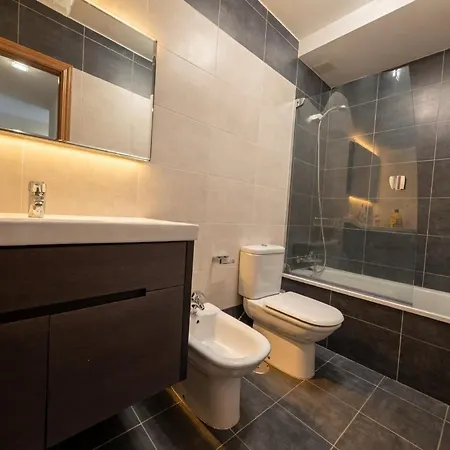 Unifamiliar Céntrico En Cangas - La Concepción * Onís
