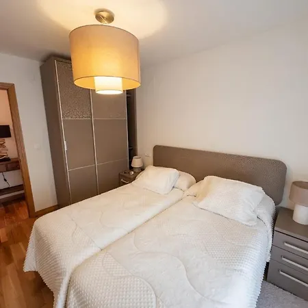 Unifamiliar Céntrico En Cangas - La Concepción *